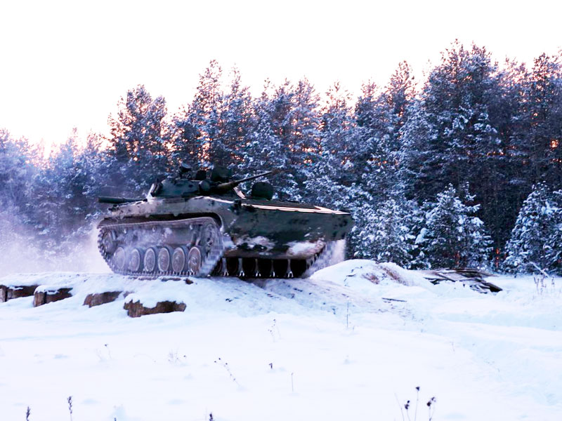 БМП на полигоне