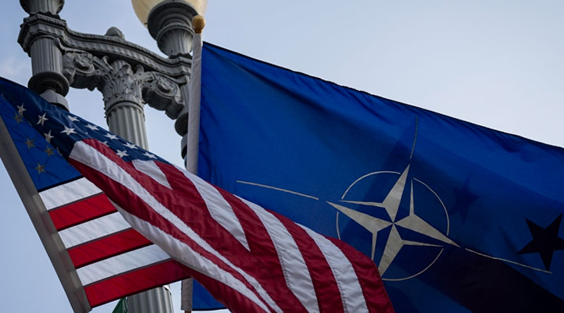 Флаги США и НАТО