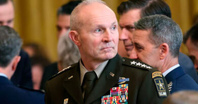 Пентагон отправил в отставку начальника штаба Сухопутных войск США