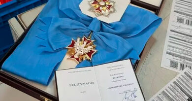 Зеленский вернул Польше орден Белого орла