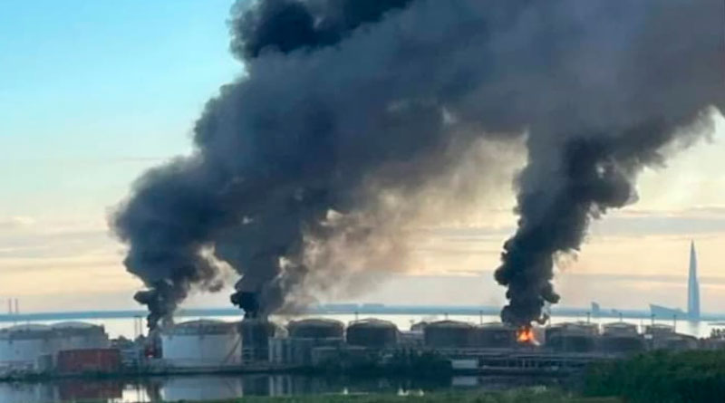 Пожар на нефтебазе в Петербурге